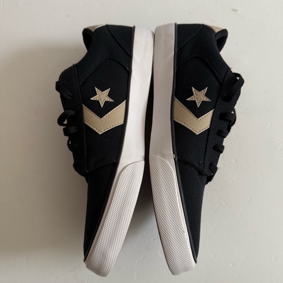 Converse Sneakers Black and Tan Sneakers men 11.5 women 13 - Picture 6 of 12